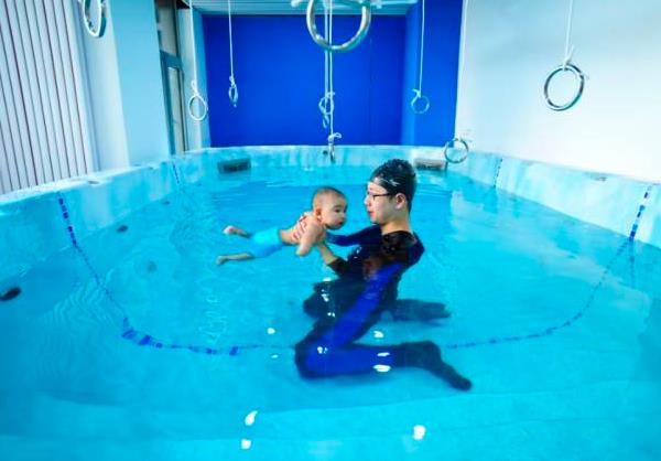 月儿湾婴儿游泳馆有水下摄影吗 发展潜力如何